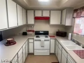 $1,288 | 4664 West Twain Avenue, Unit C, Las Vegas, NV 89103