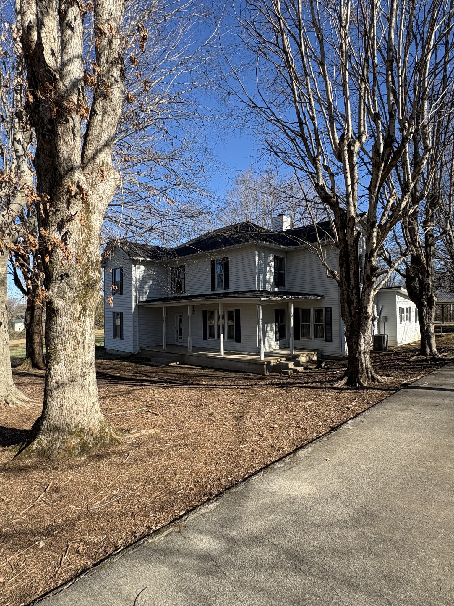 328 Lafayette Road Red Boiling Springs, TN 37150 - Photo 3 of 34 a view of house with a yard