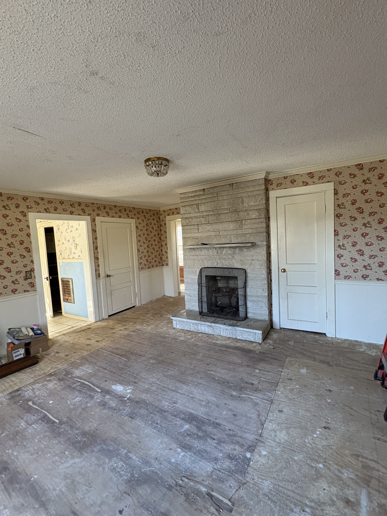 328 Lafayette Road Red Boiling Springs, TN 37150 - Photo 31 of 34 an empty room with windows and fireplace