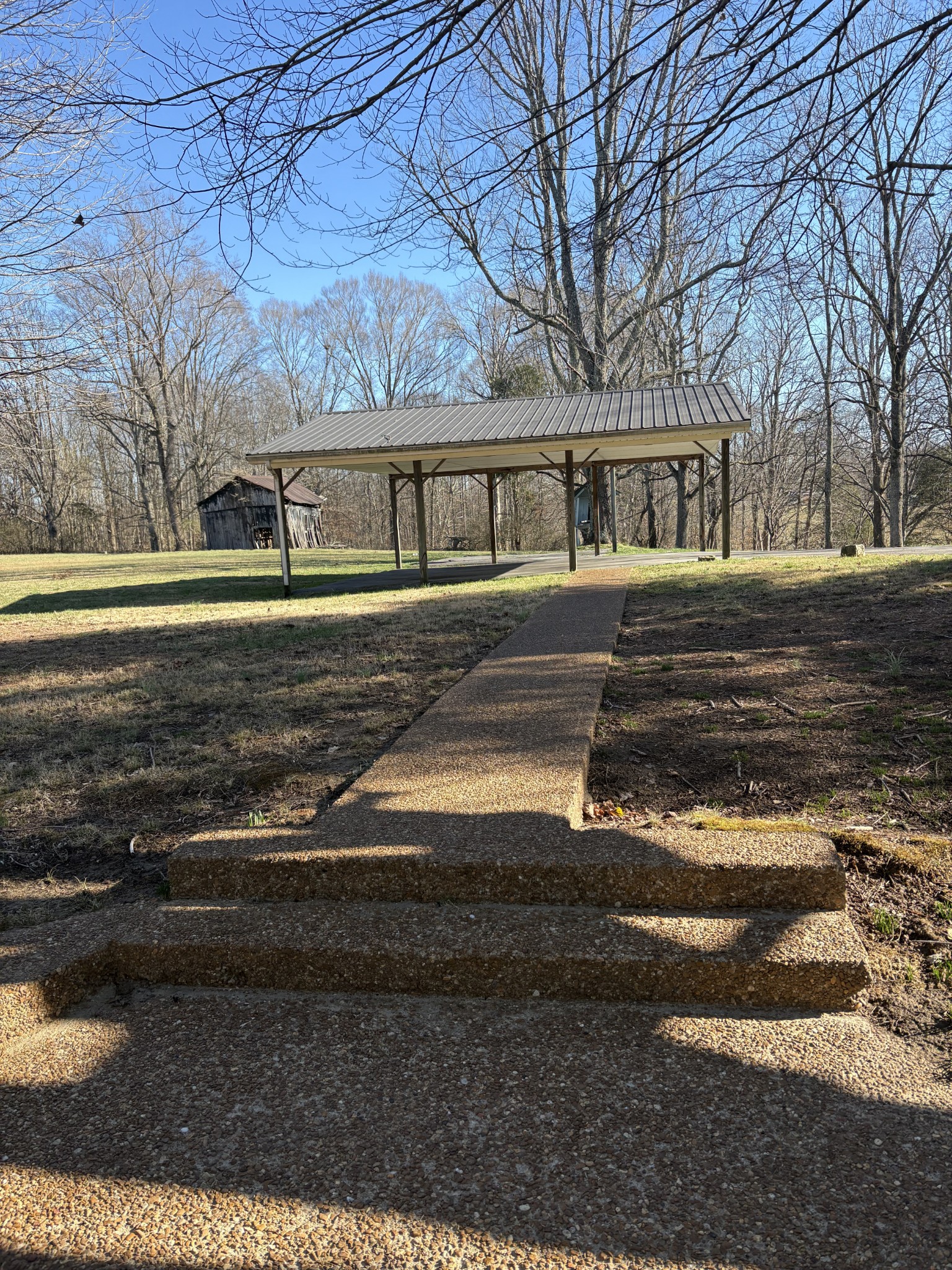 328 Lafayette Road Red Boiling Springs, TN 37150 - Photo 10 of 34 a view of a house with a yard