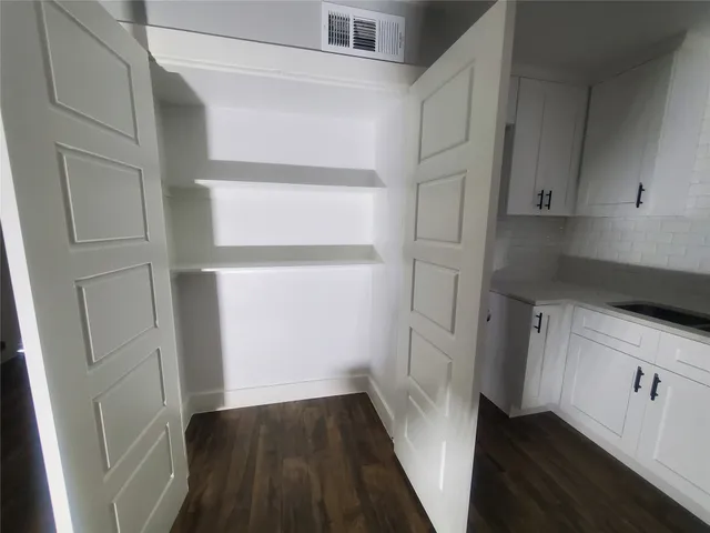 $67,000 | 5625 Antoine Drive, Unit 1705, Houston, TX 77091