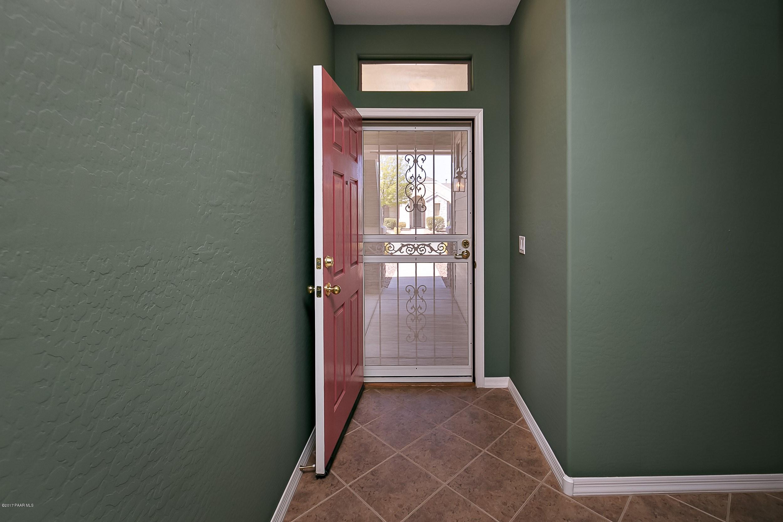 003_Entry