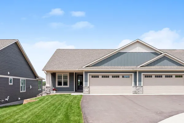 $655,999 | 1427 Kasilof Court, River Falls, WI 54022