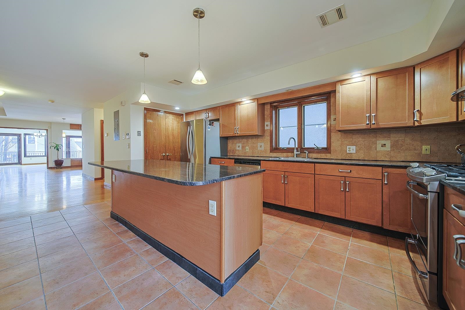 220 Harrison Avenue, Unit 2 Harrison, NJ 07029 - Photo 8 of 19