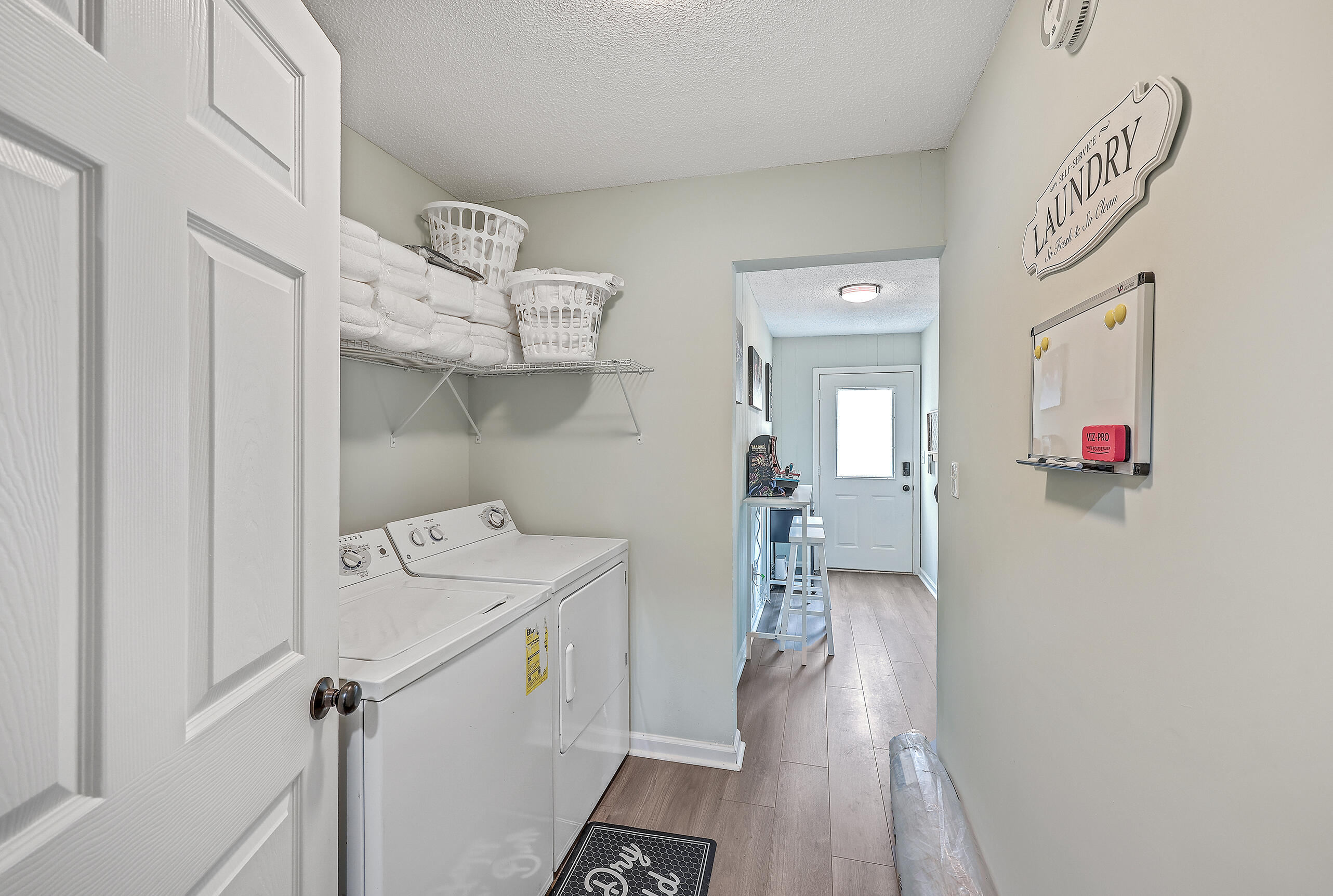 7698 Chippendale Road North Charleston, SC 29420 - Photo 28 of 41 laundry area