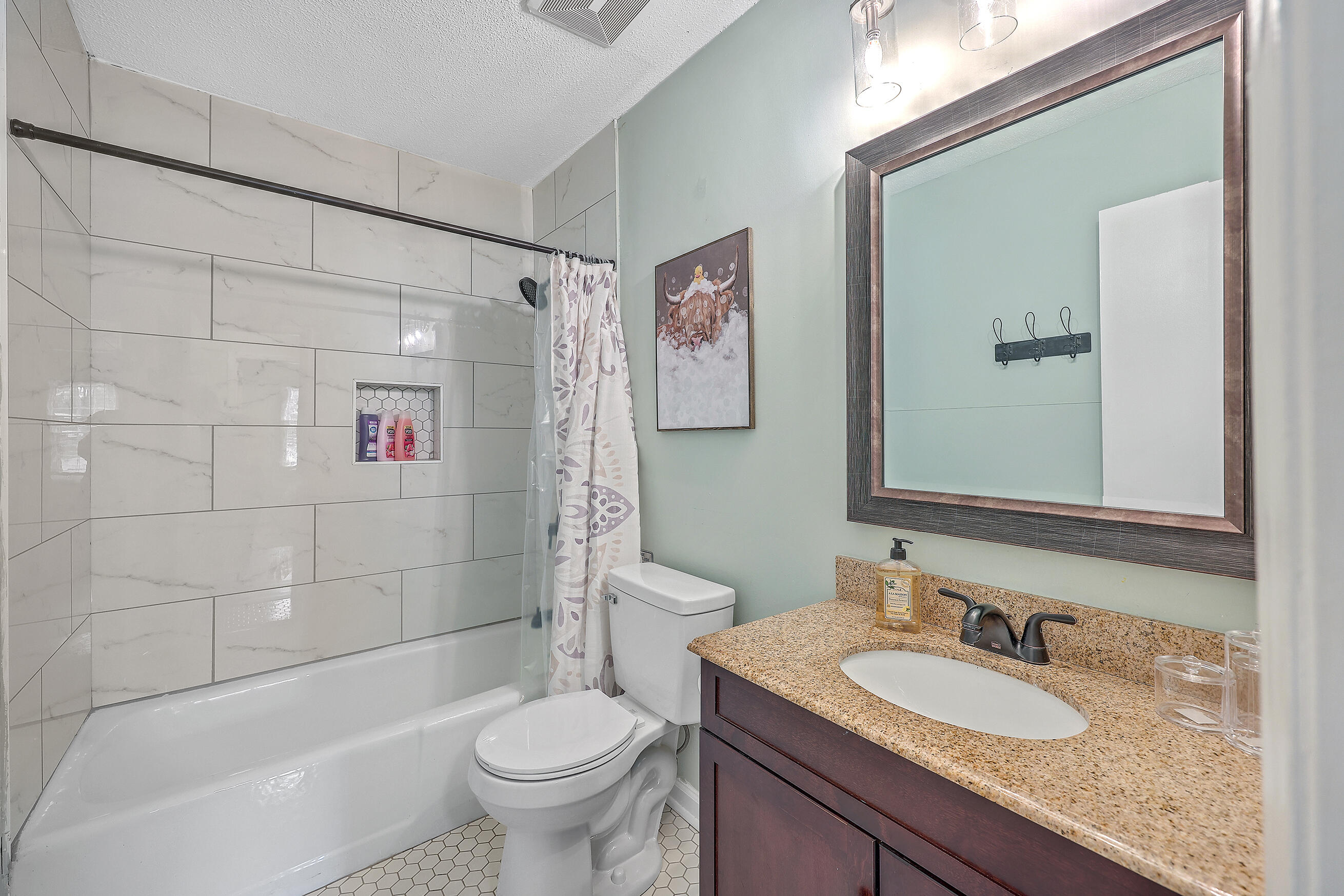 7698 Chippendale Road North Charleston, SC 29420 - Photo 39 of 41 bathroom 2