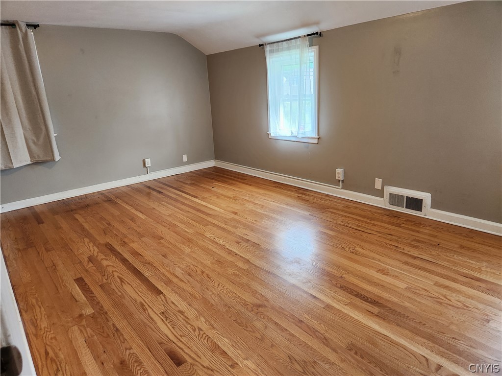 200 Windemere Road Syracuse, NY 13219 - Photo 21 of 29 Bedroom #2