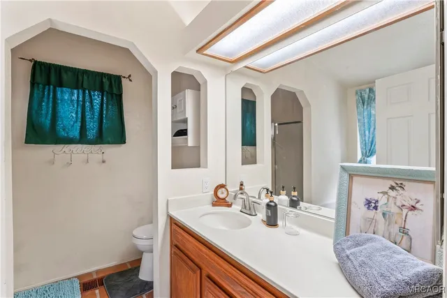 $409,000 | 2113 Spring Oak Drive, Running Springs, CA 92382