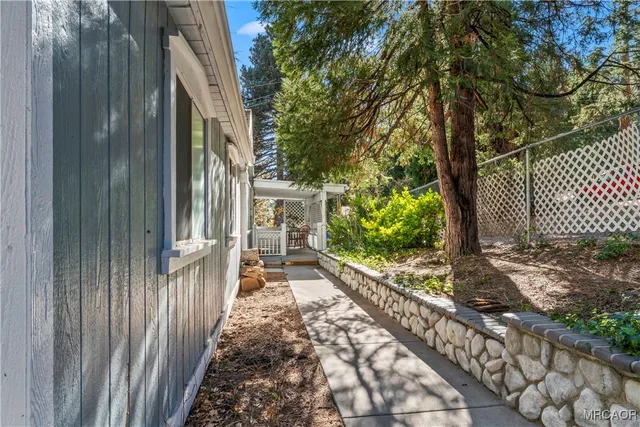 $409,000 | 2113 Spring Oak Drive, Running Springs, CA 92382