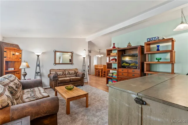 $409,000 | 2113 Spring Oak Drive, Running Springs, CA 92382