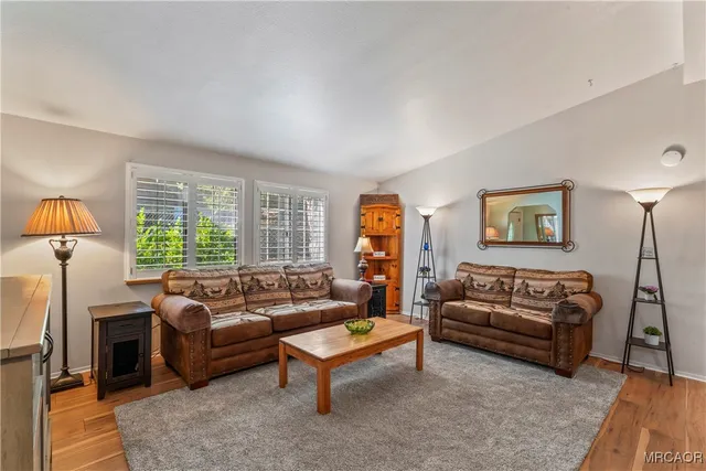 $409,000 | 2113 Spring Oak Drive, Running Springs, CA 92382