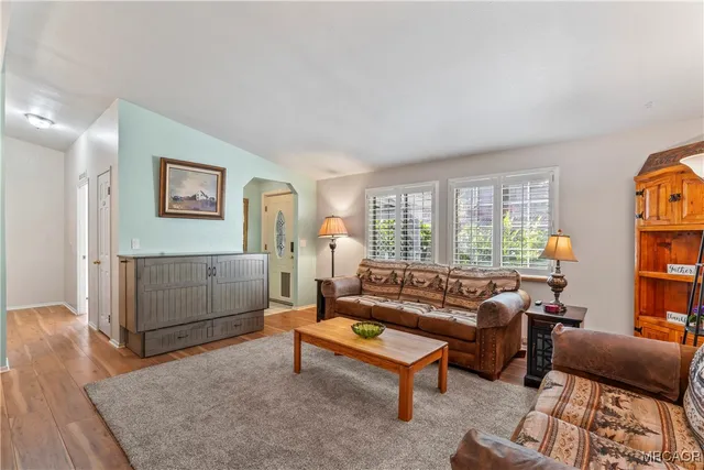 $409,000 | 2113 Spring Oak Drive, Running Springs, CA 92382