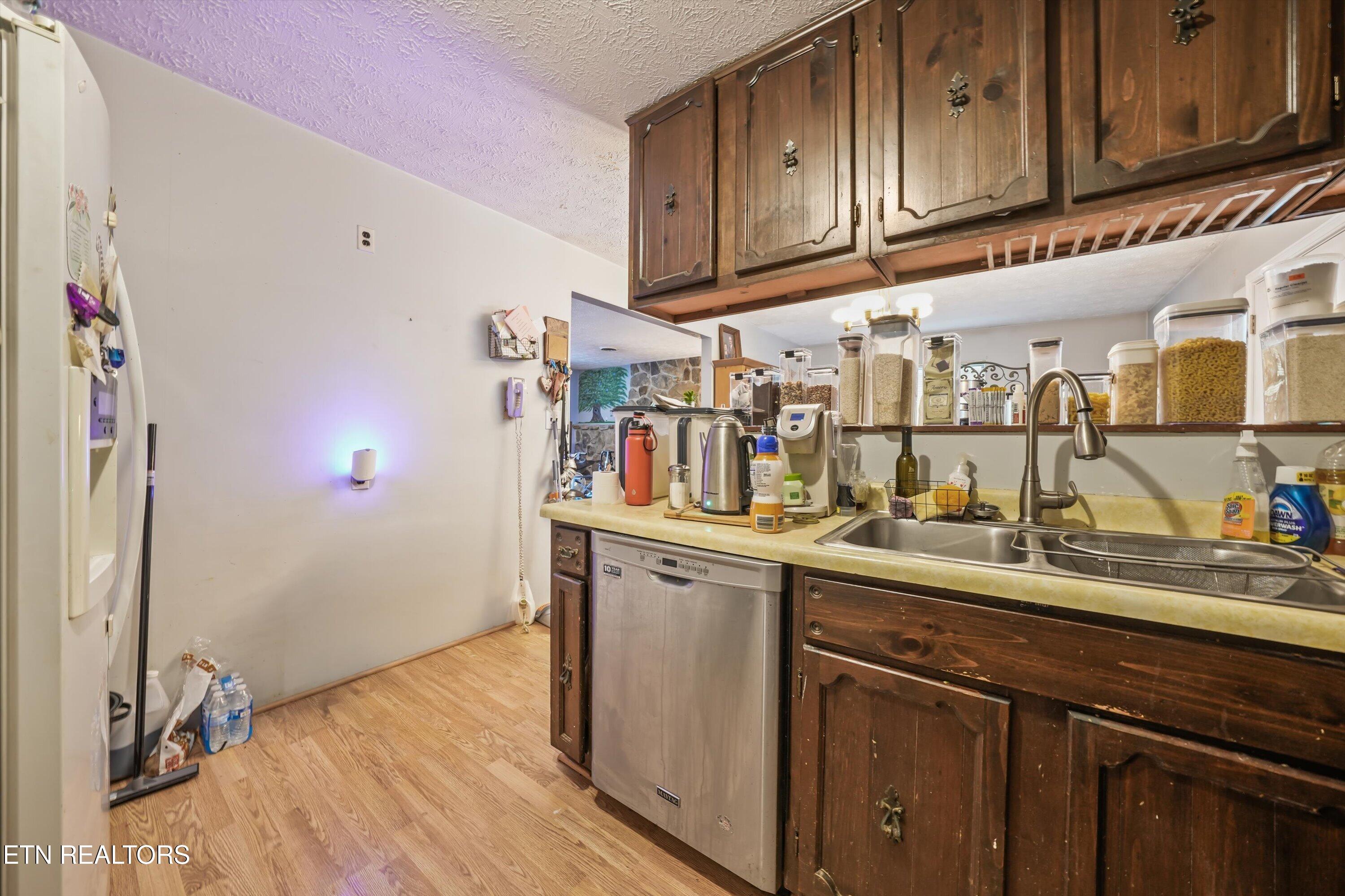 748 Christenson Road Deer Lodge, TN 37726 - Photo 20 of 42 21-748 Christenson Rd 25