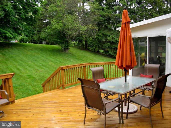 2606 Jonathan Road Ellicott City, MD 21042 - Photo 13 of 30 Exterior (Rear)