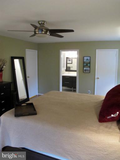 2606 Jonathan Road Ellicott City, MD 21042 - Photo 27 of 30 Bedroom (Master)