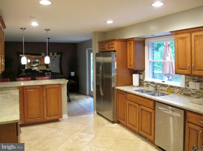 2606 Jonathan Road Ellicott City, MD 21042 - Photo 6 of 30 Kitchen