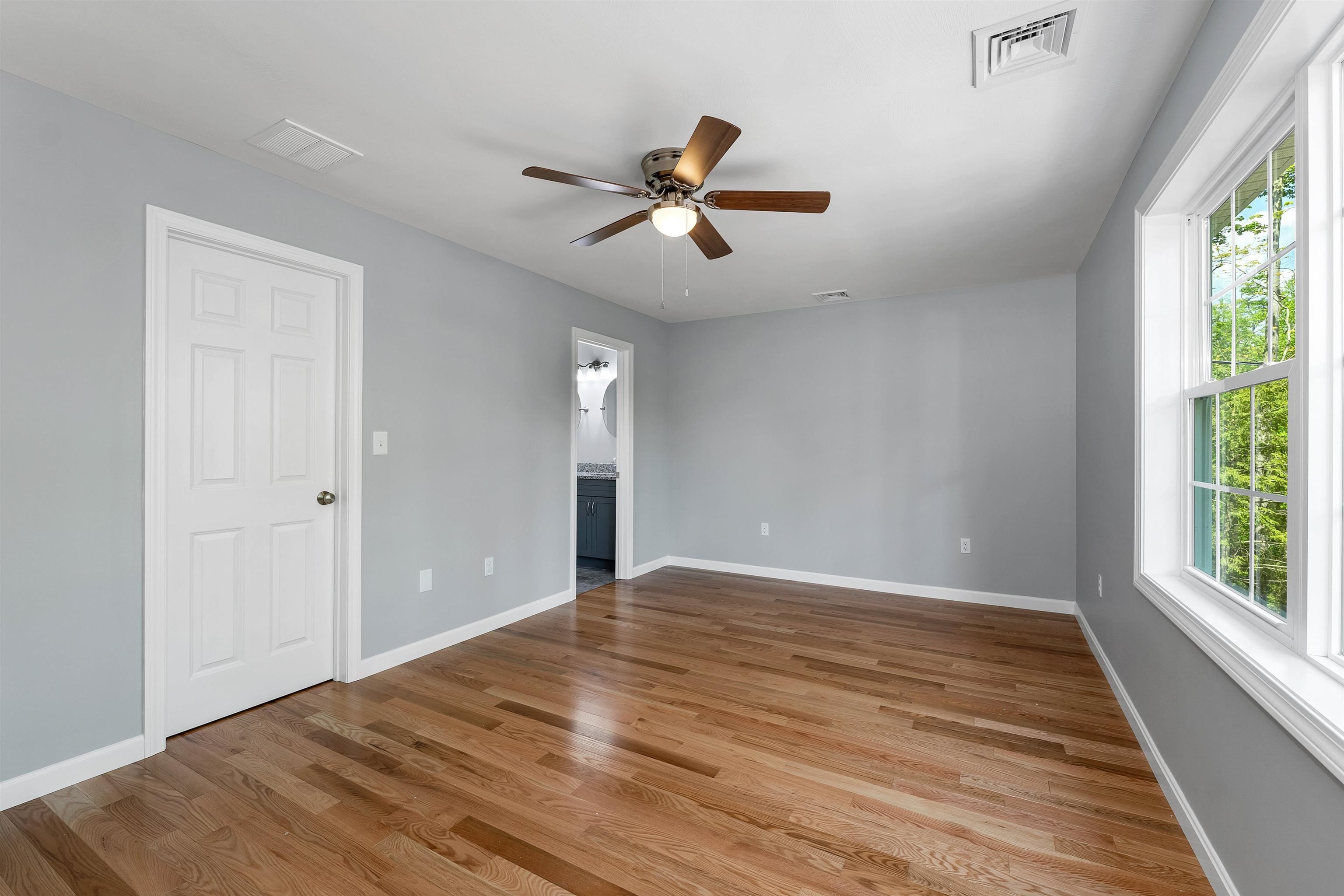 256 North Road Deerfield, NH 03037 - Photo 16 of 32