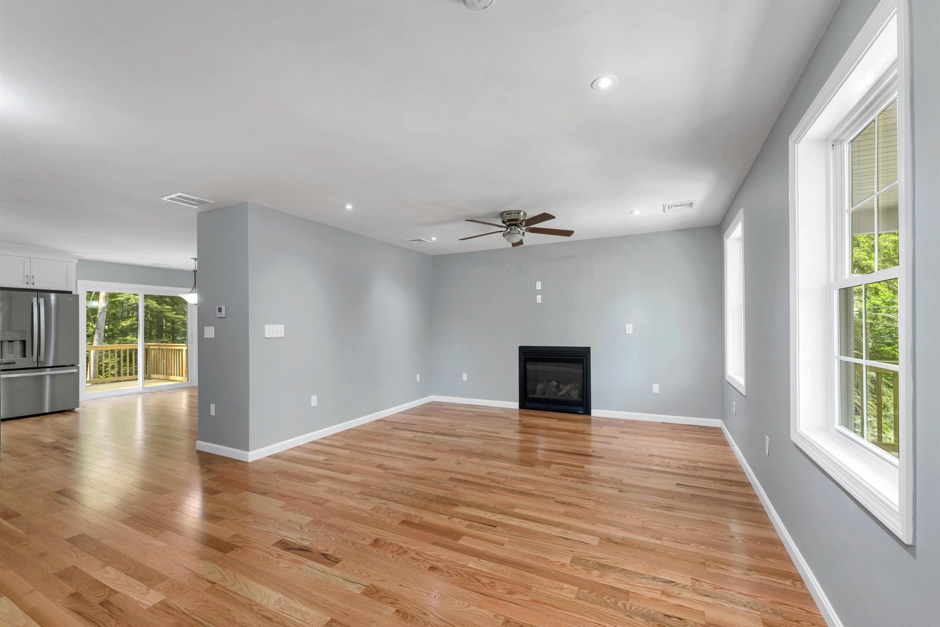 256 North Road Deerfield, NH 03037 - Photo 5 of 32