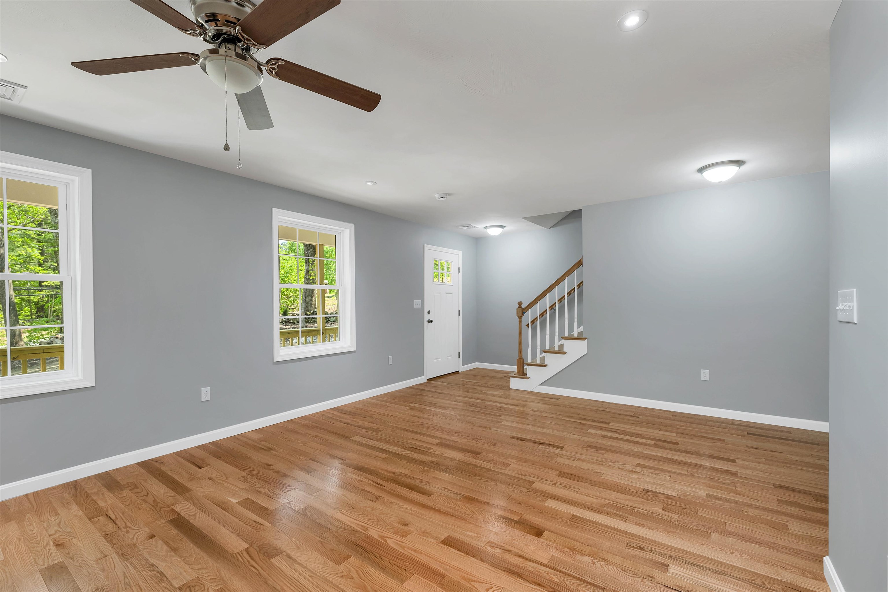 256 North Road Deerfield, NH 03037 - Photo 6 of 32