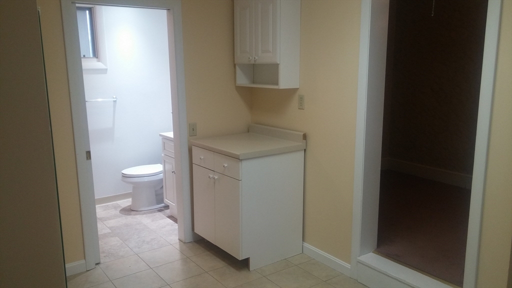 6 Buffum Street Worcester, MA 01603 - Photo 7 of 15