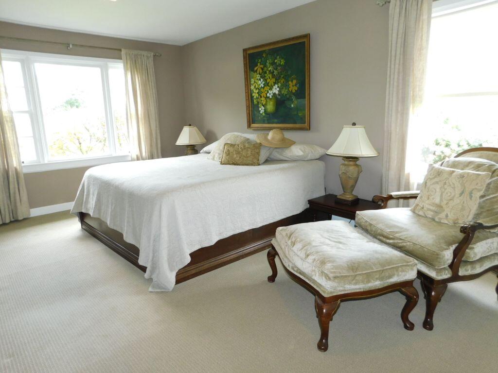 607 Diamond Road Salem, VA 24153 - Photo 17 of 38 Master Bedroom