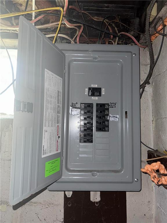 564 3rd Street Clairton, PA 15025 - Photo 19 of 20 a view of entryway