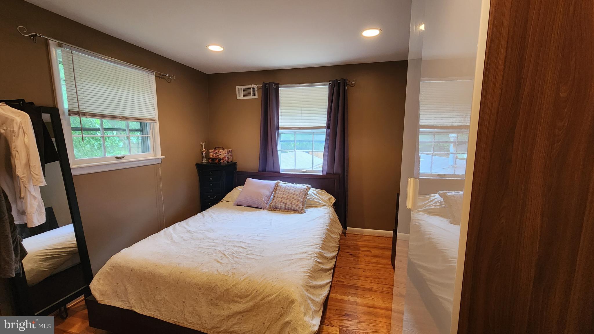 9429 Curran Road Silver Spring, MD 20901 - Photo 11 of 41 Primary BR