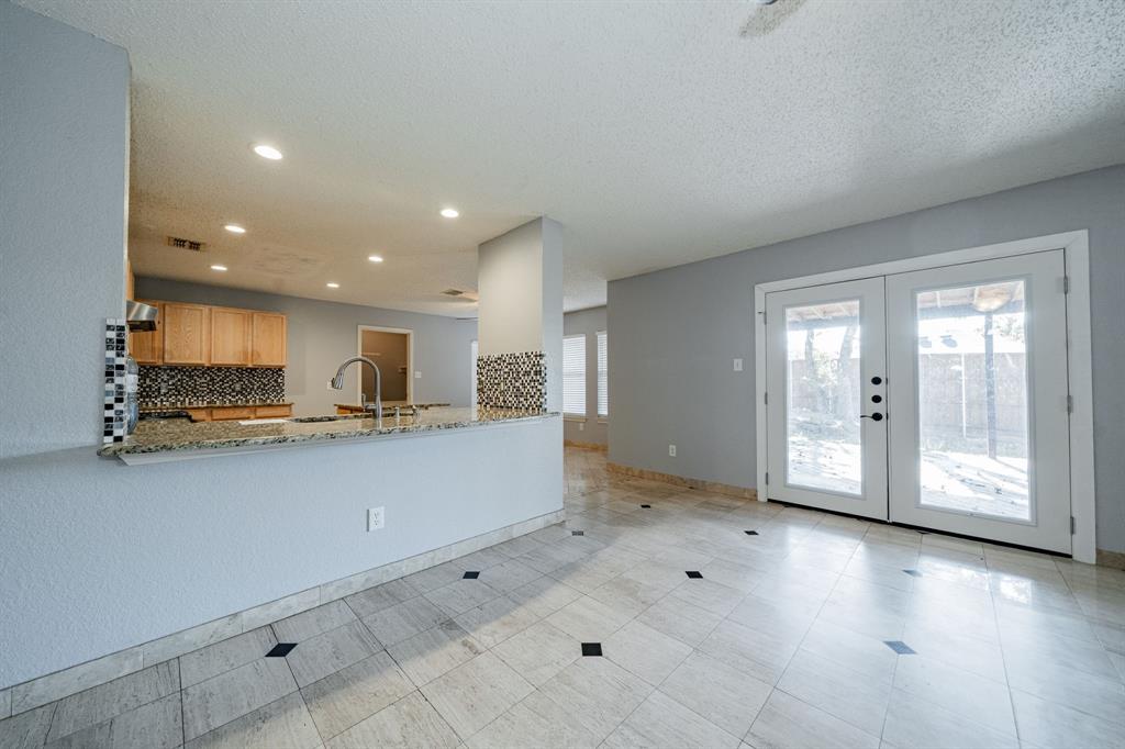 2001 Barton Springs Drive Corinth, TX 76210 - Photo 16 of 38