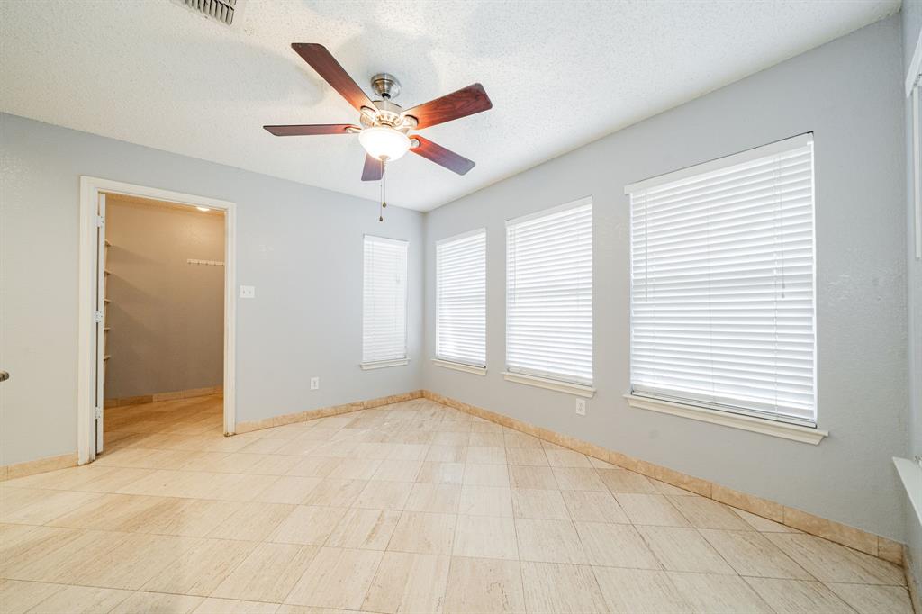 2001 Barton Springs Drive Corinth, TX 76210 - Photo 17 of 38