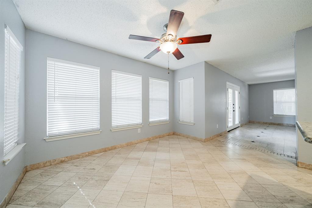 2001 Barton Springs Drive Corinth, TX 76210 - Photo 18 of 38