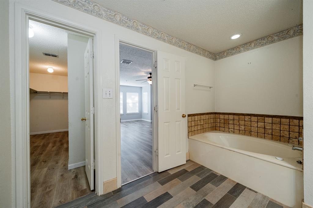 2001 Barton Springs Drive Corinth, TX 76210 - Photo 34 of 38