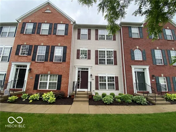 $2,350 | 9429 Glencroft Way, Indianapolis, IN 46250