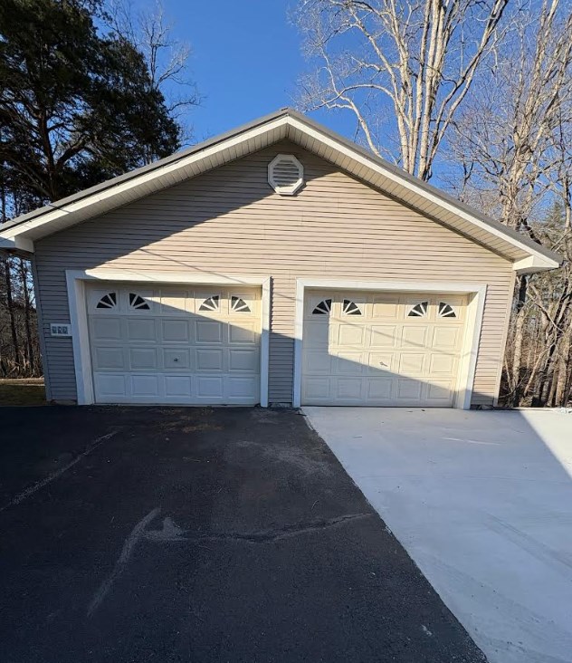 222 Sugar Creek Road Blue Ridge, GA 30513 - Photo 3 of 27