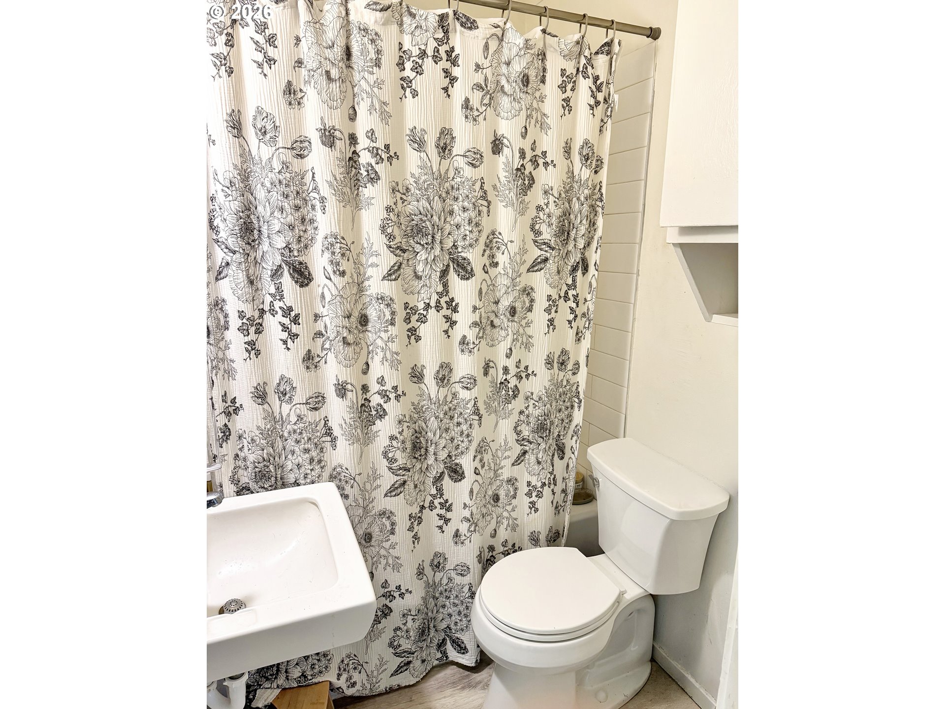 608 4th Street Springfield, OR 97477 - Photo 25 of 33 Unit #2