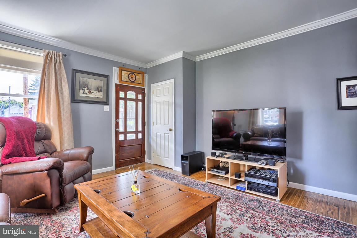 215 North Liberty Street Lititz, PA 17543 - Photo 14 of 35