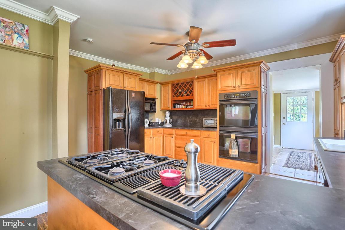 215 North Liberty Street Lititz, PA 17543 - Photo 21 of 35