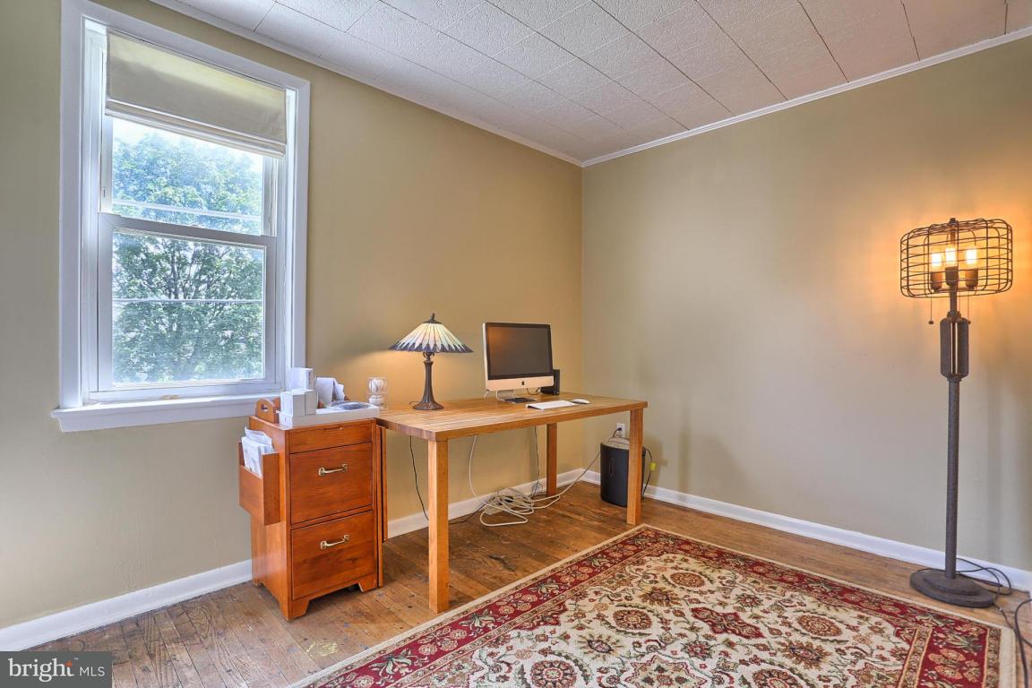 215 North Liberty Street Lititz, PA 17543 - Photo 30 of 35