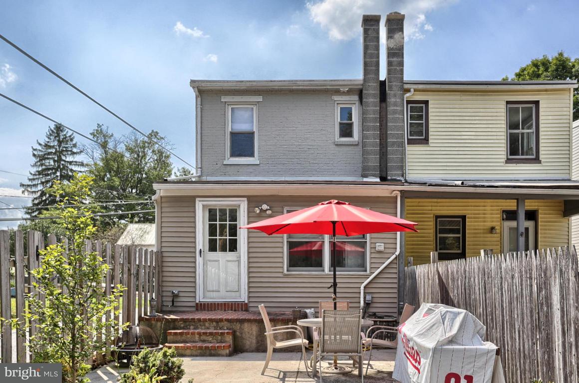 215 North Liberty Street Lititz, PA 17543 - Photo 6 of 35