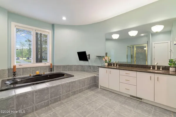 $438,000 | 5007 Country Club Drive North, Wilson, NC 27896