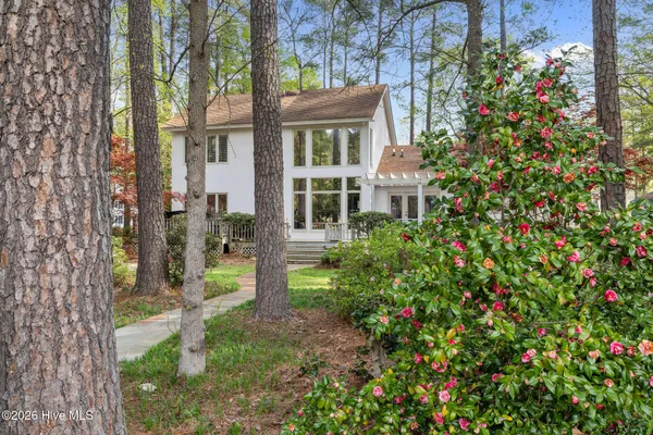 $438,000 | 5007 Country Club Drive North, Wilson, NC 27896