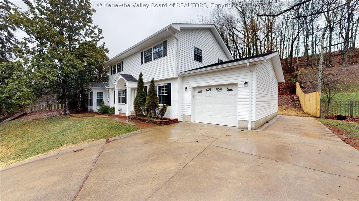 1408 Sweetbrier Road Charleston, WV 25314 - Photo 2 of 30 Gallery Image 2