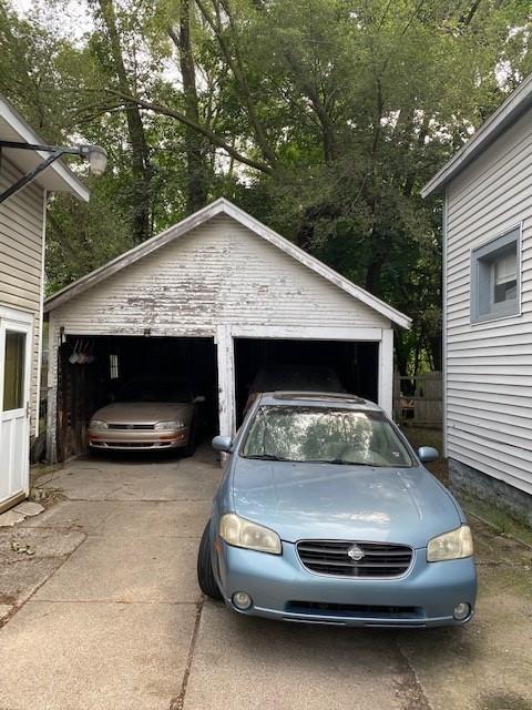 920 Williams Street Muskegon, MI 49442 - Photo 2 of 17 2