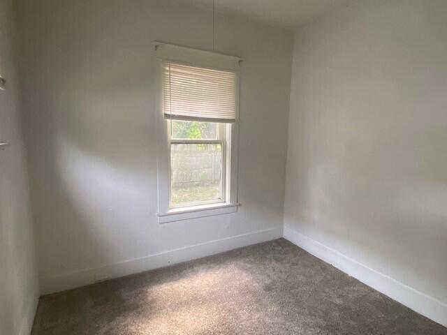920 Williams Street Muskegon, MI 49442 - Photo 9 of 17 16