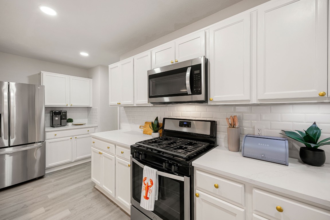 1010 Hummingbird Point Lane Houston, TX 77090 - Photo 8 of 26