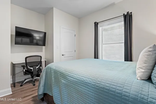 $670,000 | 2524 Beach Boulevard, Biloxi, MS 39531