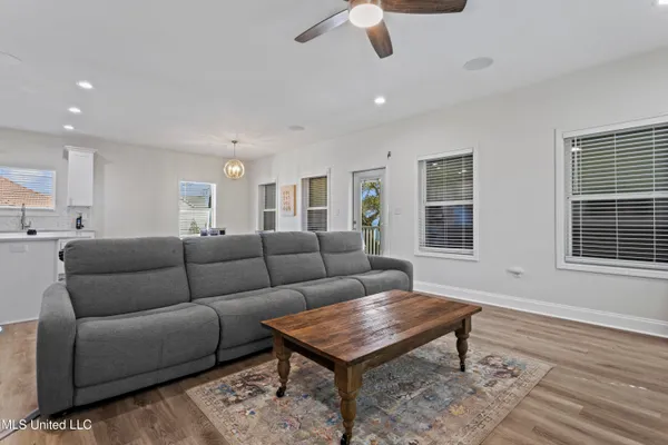 $670,000 | 2524 Beach Boulevard, Biloxi, MS 39531