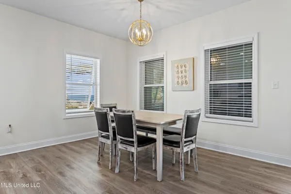 $670,000 | 2524 Beach Boulevard, Biloxi, MS 39531