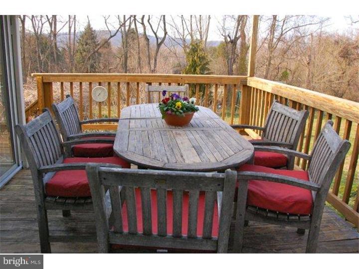 275 Valley View Road Riegelsville, PA 18077 - Photo 3 of 23