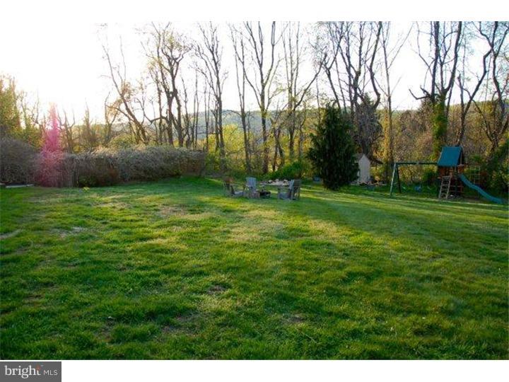 275 Valley View Road Riegelsville, PA 18077 - Photo 4 of 23