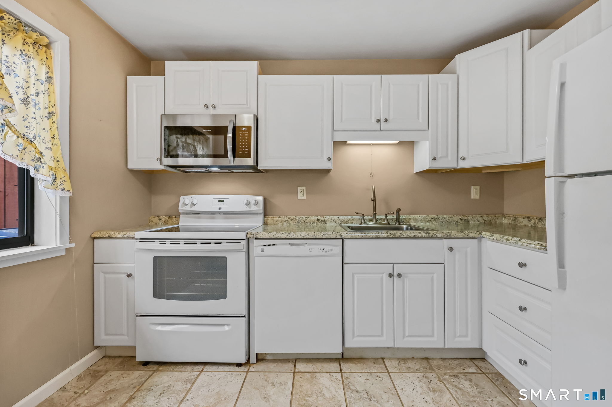 469 Asbury Ridge, Unit 469 Shelton, CT 06484 - Photo 14 of 31